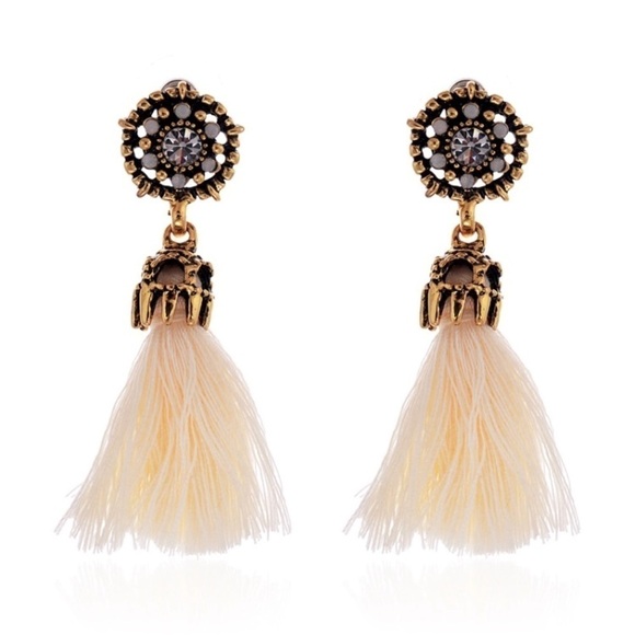 NEW!! Tassel Statement Earrings - Picture 3 of 5